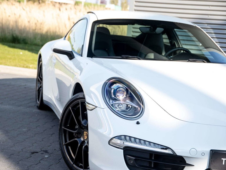 Porsche 991 Carrera 4