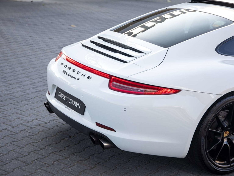 Porsche 991 Carrera 4