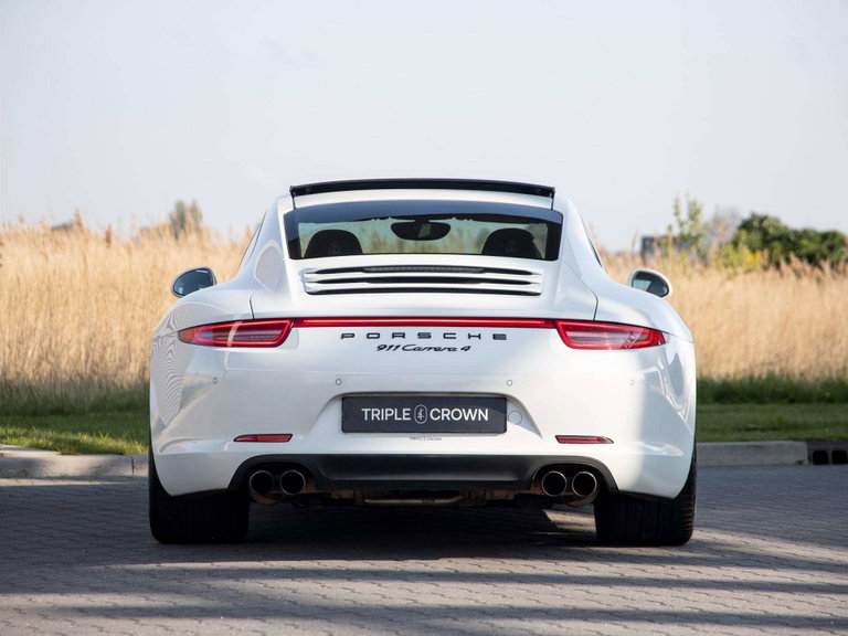 Porsche 991 Carrera 4