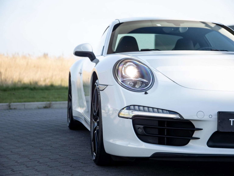 Porsche 991 Carrera 4