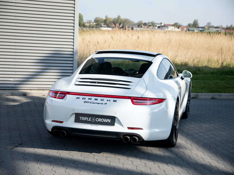Porsche 991 Carrera 4