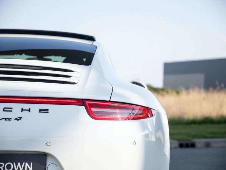 Porsche 991 Carrera 4