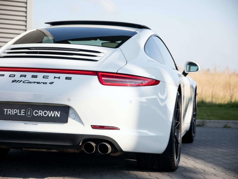 Porsche 991 Carrera 4