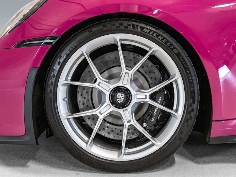 Porsche 992 GT3 Touring