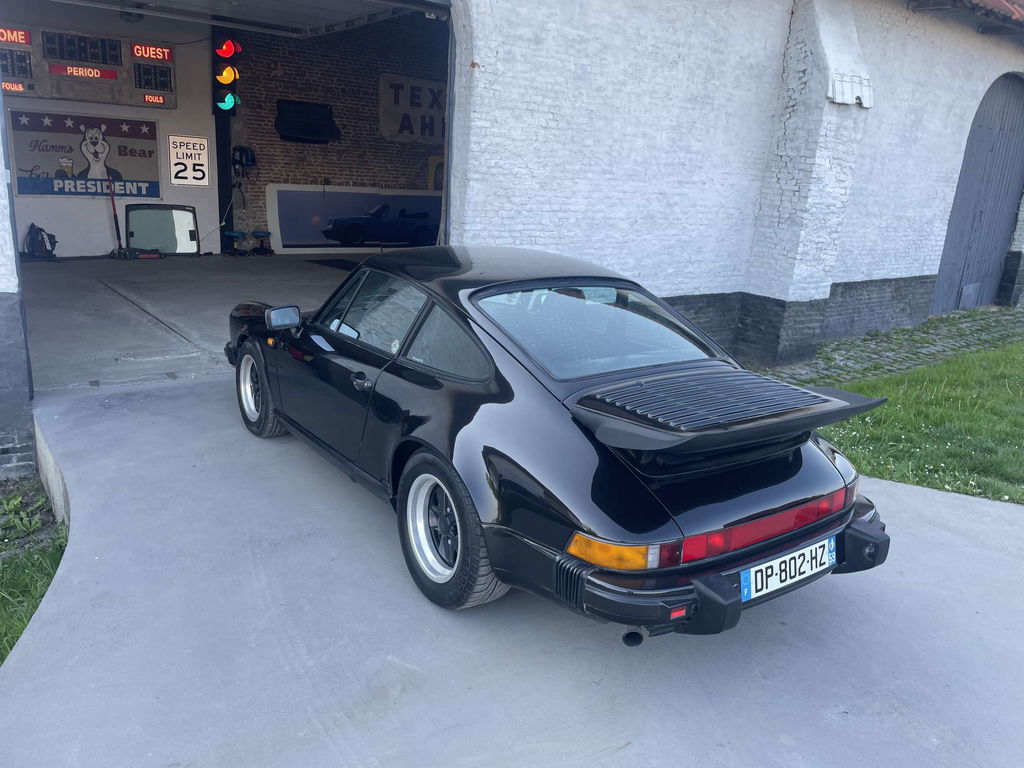 Porsche 911 Carrera 3.2