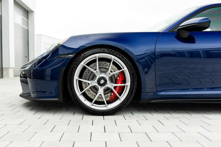 Porsche 992 GT3 Touring