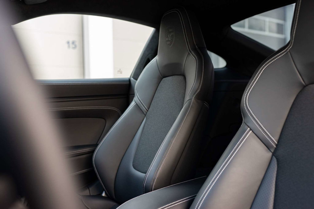 Porsche 992 GT3 Touring