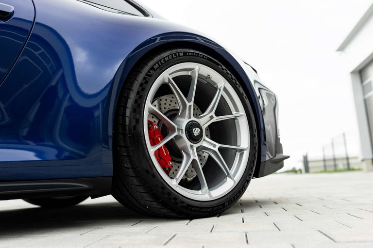 Porsche 992 GT3 Touring