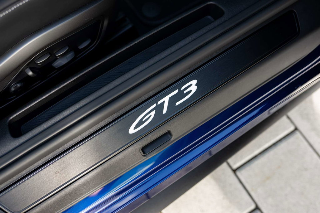 Porsche 992 GT3 Touring