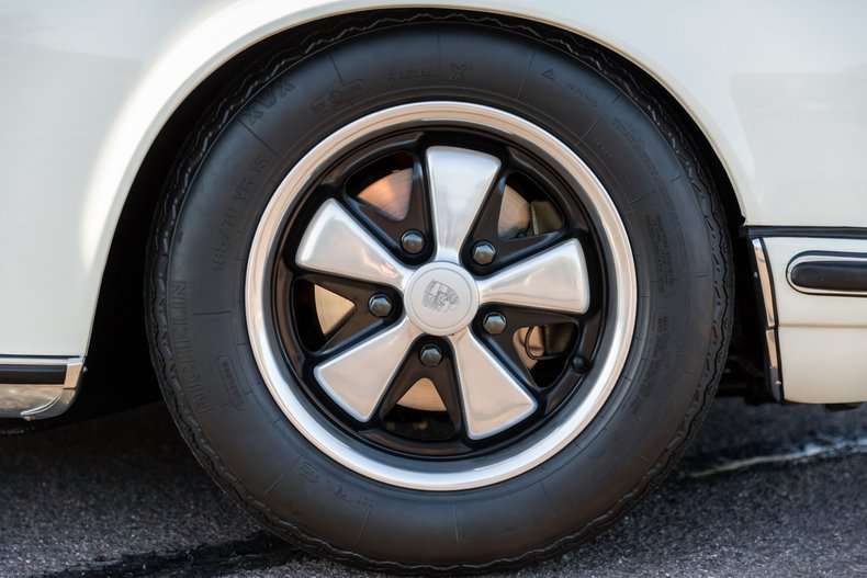 Porsche 911 S (F-Modell)