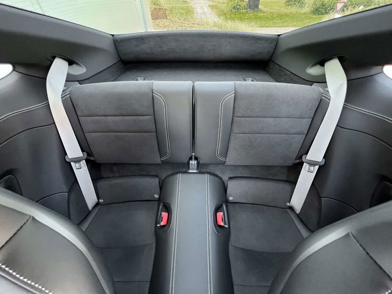 Porsche 992 Carrera GTS