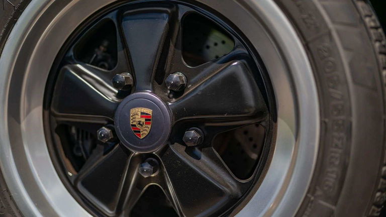 Porsche 911 Turbo 3.3 (US)