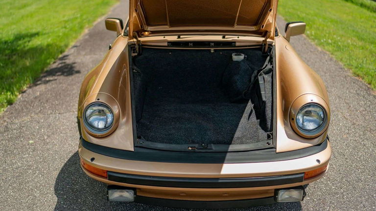 Porsche 911 Turbo 3.3 (US)