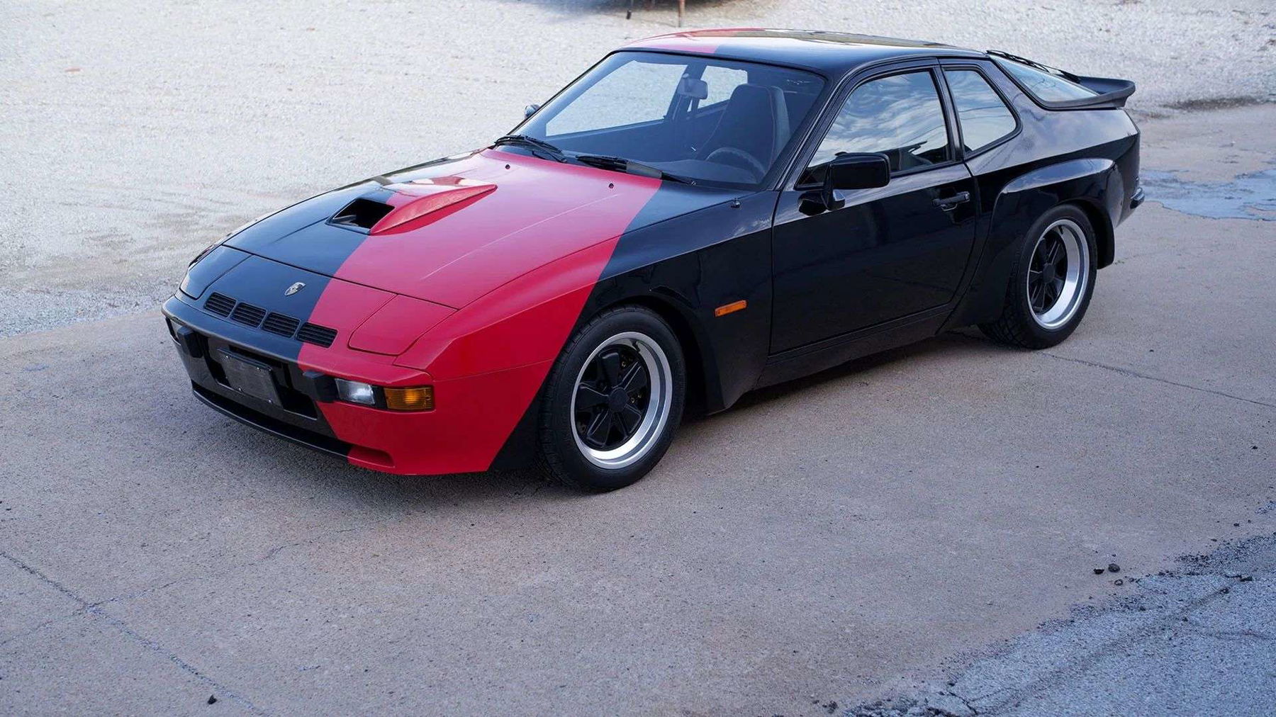 Porsche 924 Carrera GT 1981 ミニカーカスタム 1:18 Porsche 924 Carrera GT 1981 - Black - SDmodelcartuning.com