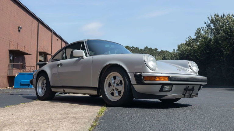 Porsche 911 Carrera 3.2 „25 Jahre 911“