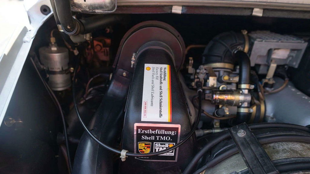 Porsche 911 Carrera 3.2 “25 Jahre 911”