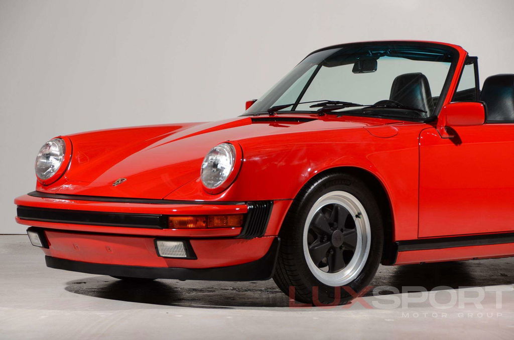 Porsche 911 Carrera 3.2 (US)
