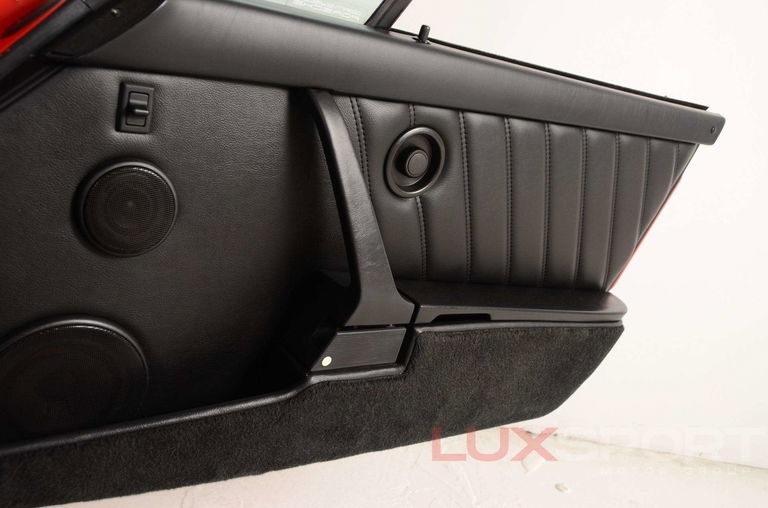 Porsche 911 Carrera 3.2 (US)