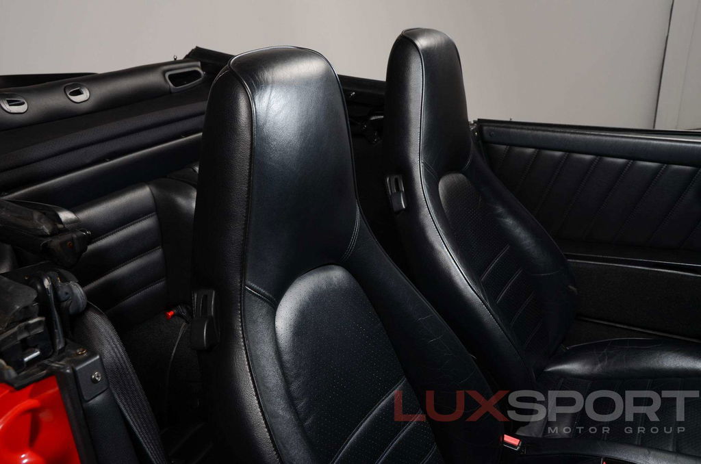 Porsche 911 Carrera 3.2 (US)