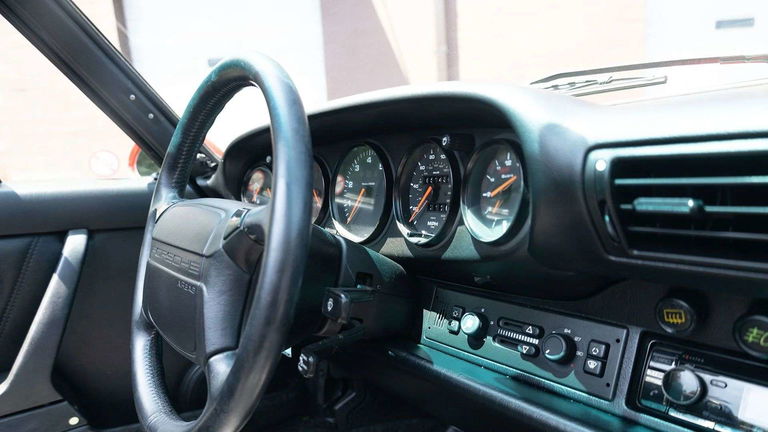 Porsche 964 Carrera 2