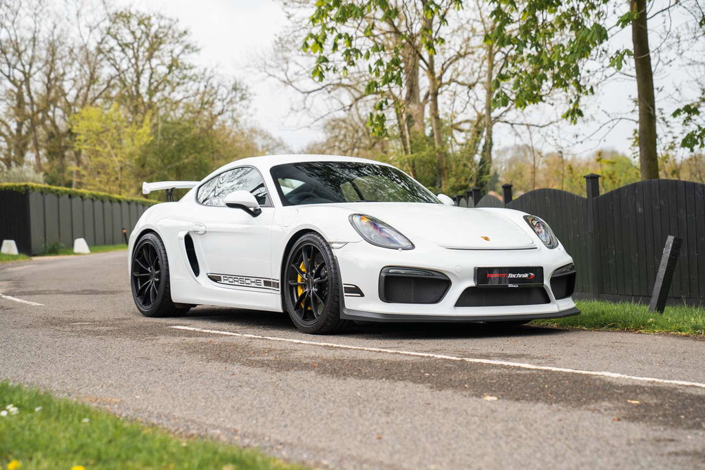 Porsche 981 Cayman GT4