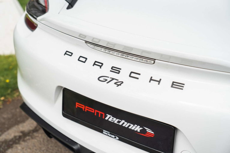Porsche 981 Cayman GT4