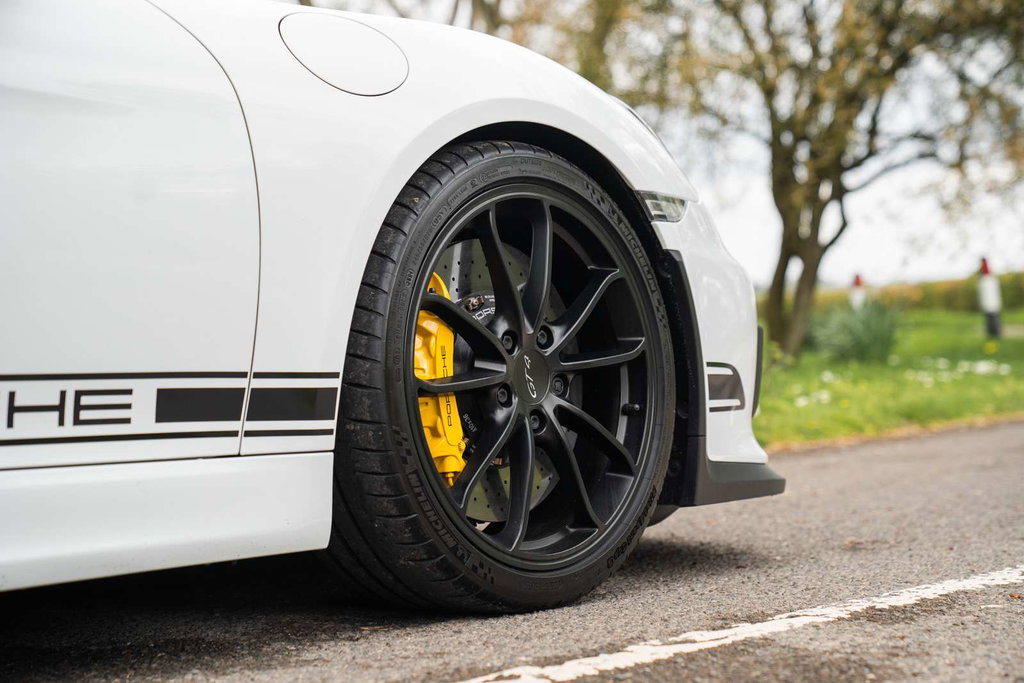 Porsche 981 Cayman GT4