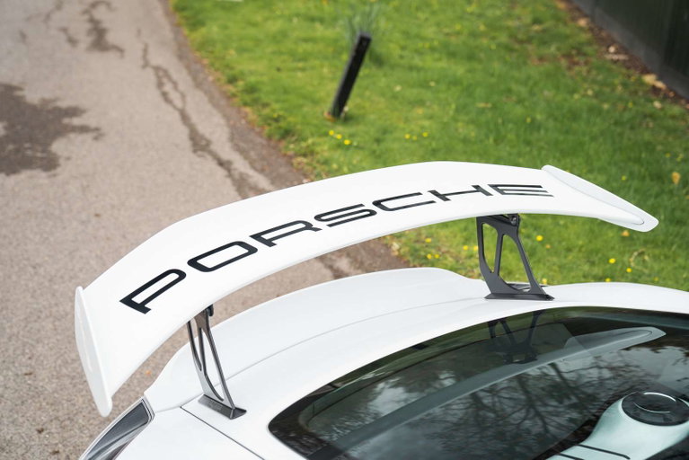 Porsche 981 Cayman GT4