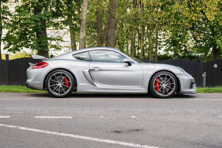 Porsche 981 Cayman GT4