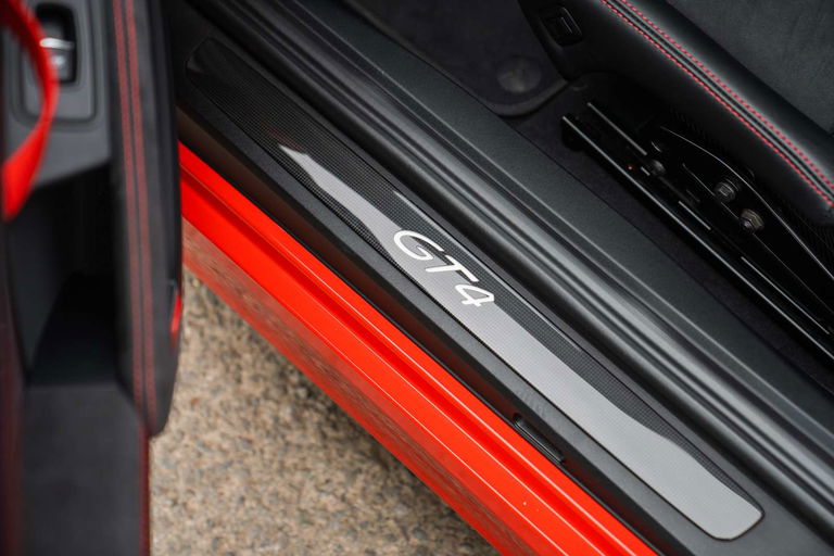 Porsche 981 Cayman GT4