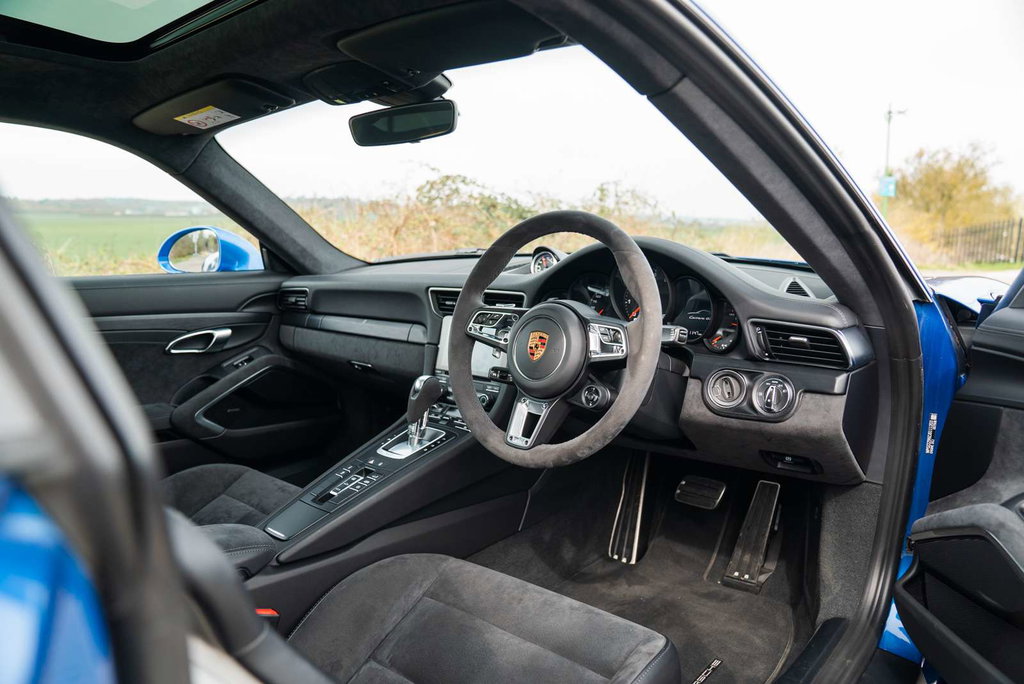 Porsche 991.2 Carrera GTS