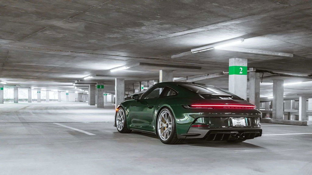 Porsche 992 GT3 Touring