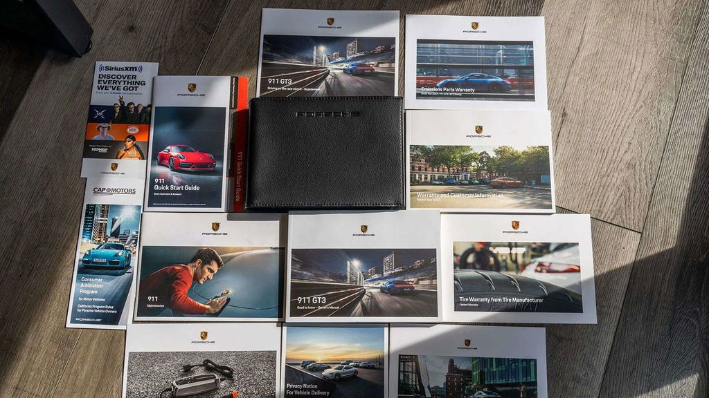 Porsche 992 GT3 Touring