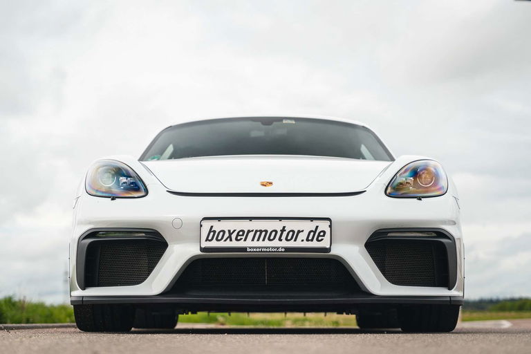Porsche 718 Cayman GT4