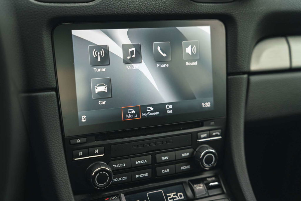 Porsche 718 Cayman GT4