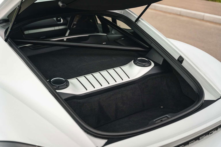 Porsche 718 Cayman GT4