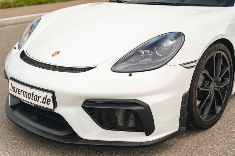 Porsche 718 Cayman GT4