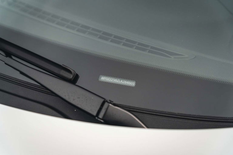 Porsche 718 Cayman GT4