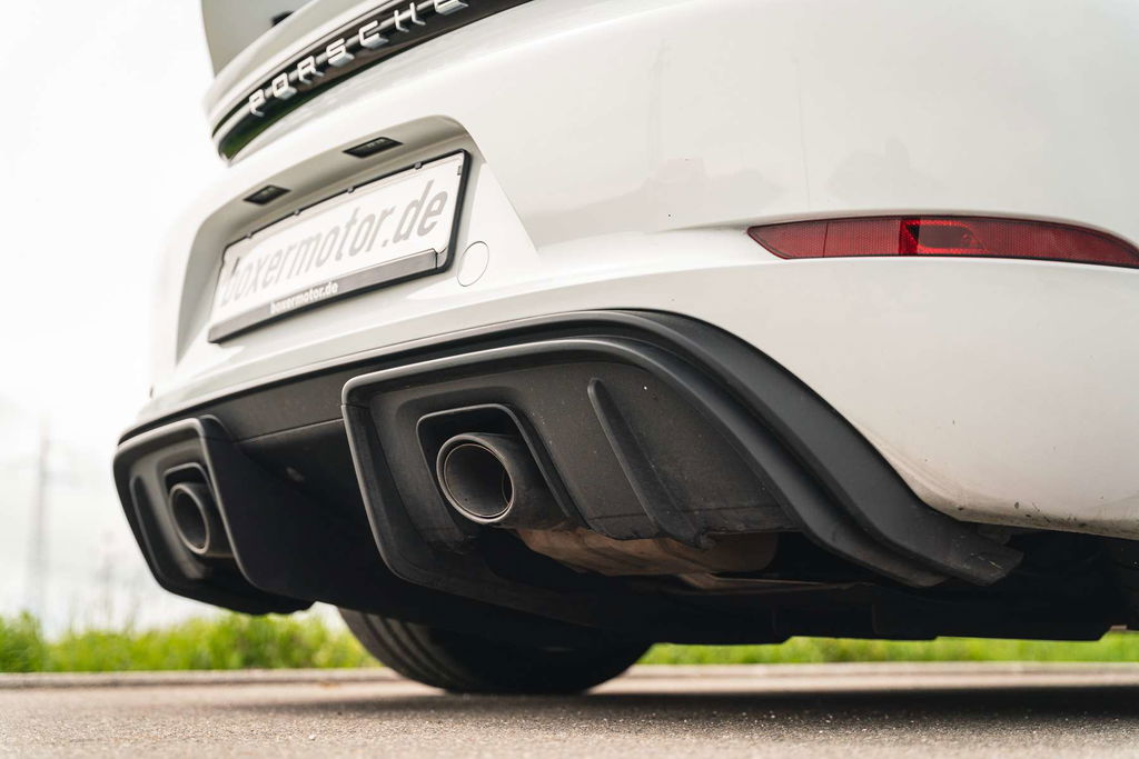 Porsche 718 Cayman GT4