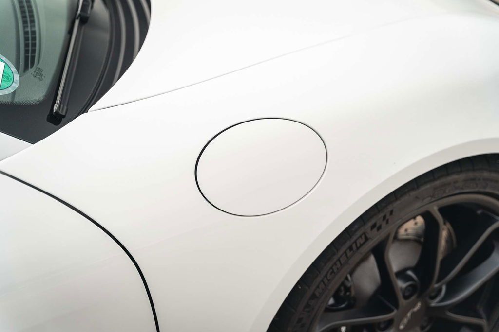 Porsche 718 Cayman GT4