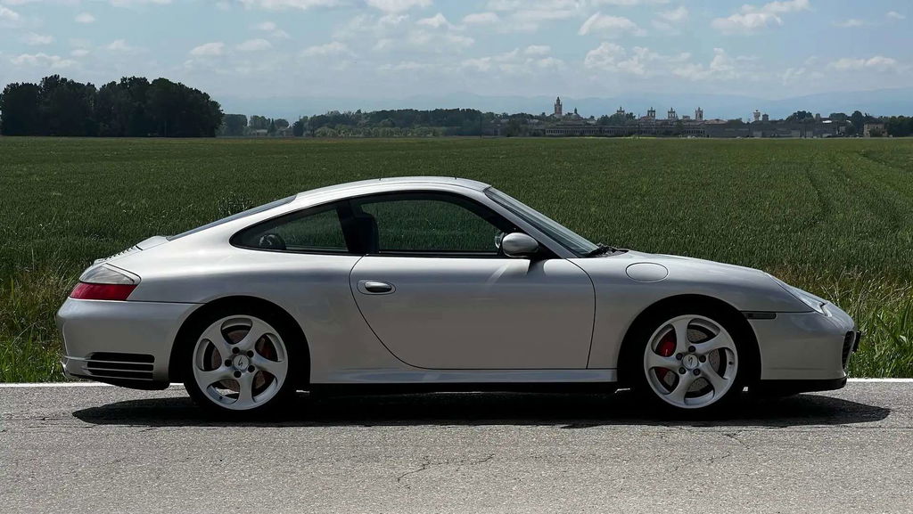 Porsche 996 Carrera 4S