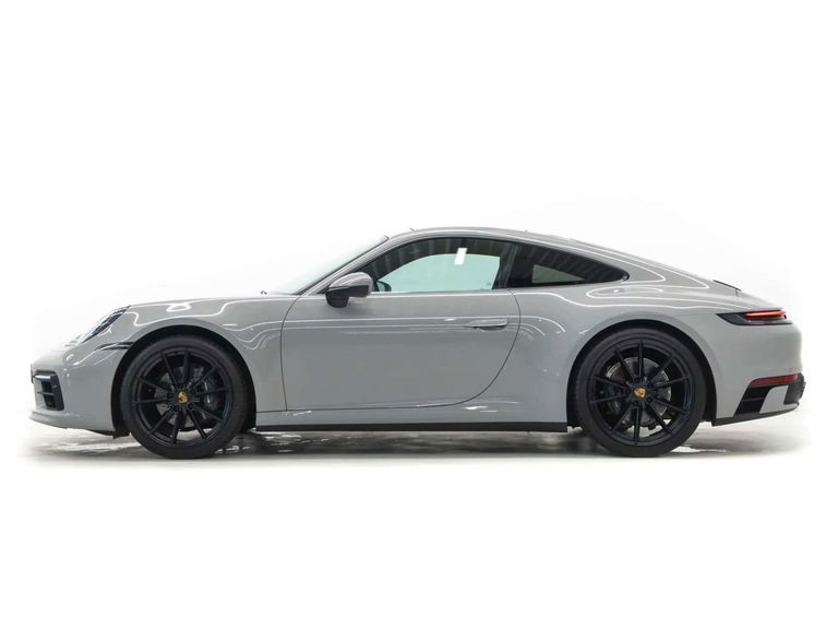 Porsche 992 Carrera