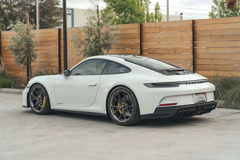 Porsche 992 GT3 Touring