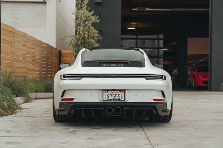 Porsche 992 GT3 Touring