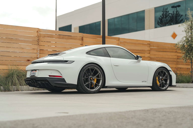 Porsche 992 GT3 Touring