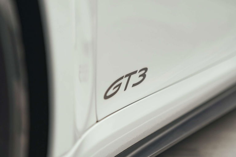 Porsche 992 GT3 Touring