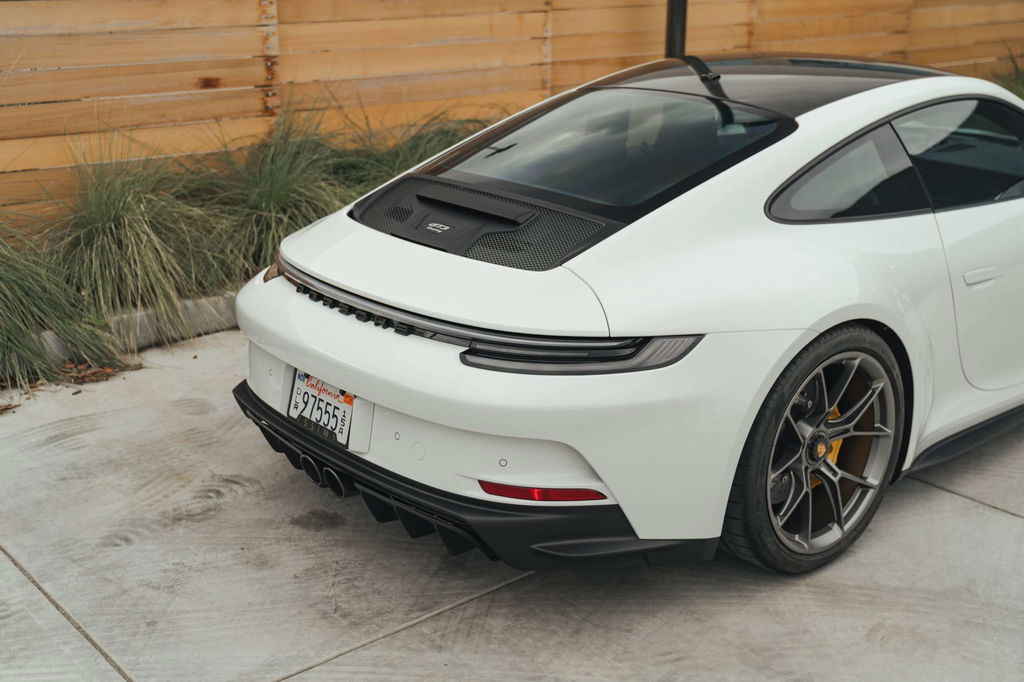 Porsche 992 GT3 Touring