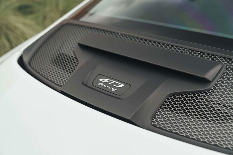 Porsche 992 GT3 Touring