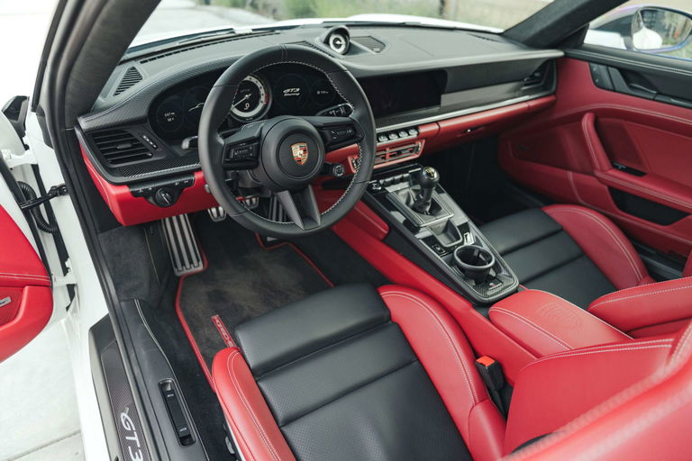 Porsche 992 GT3 Touring