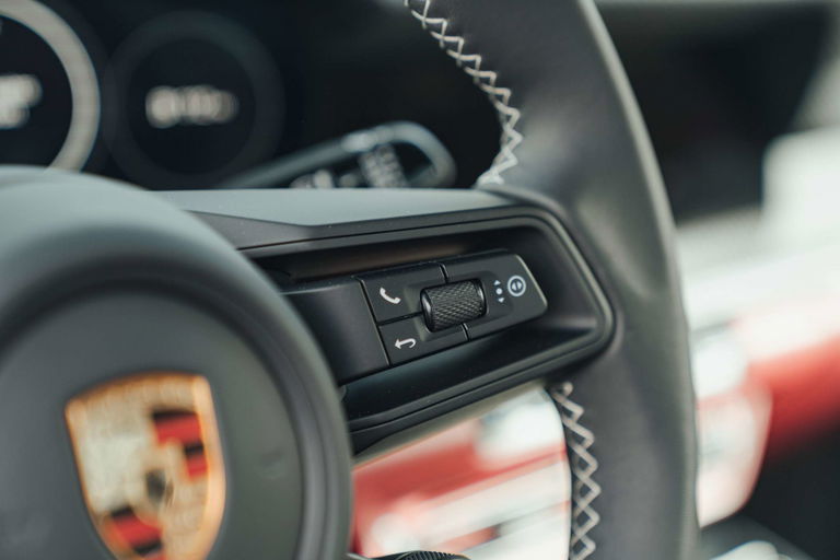 Porsche 992 GT3 Touring